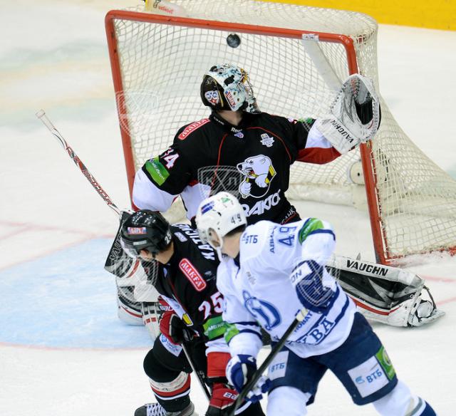 Photo hockey KHL - Kontinental Hockey League ARCHIVES - KHL - Kontinental Hockey League ARCHIVES - Un peu plus près des étoiles Photo hockey KHL - Kontinental Hockey League ARCHIVES - KHL - Kontinental Hockey League ARCHIVES - Un peu plus près des étoiles