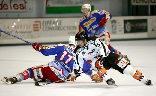 Photo hockey Ligue Magnus - 4ème journée : Epinal  vs Tours  - Docteur Jekyll et Mr Hyde 
