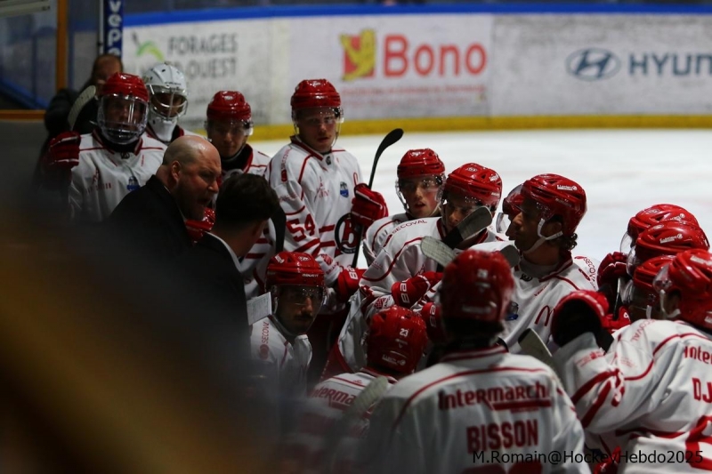Photo hockey Ligue Magnus - Ligue Magnus  : 10ème journée : Briançon  vs Grenoble  - Briançon fait plaisir à son public ! 