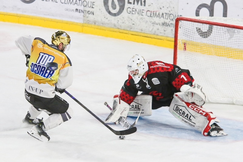 Photo hockey Ligue Magnus - Ligue Magnus  : 11ème journée : Amiens  vs Marseille - Marseille renverse Amiens au bout du suspense