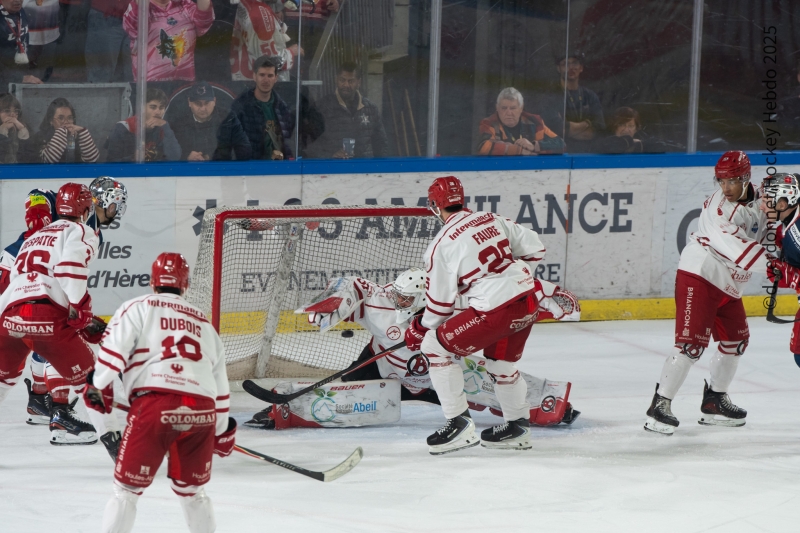 Photo hockey Ligue Magnus - Ligue Magnus  : 13ème journée : Grenoble  vs Briançon  - Avalanche de buts à Pole Sud