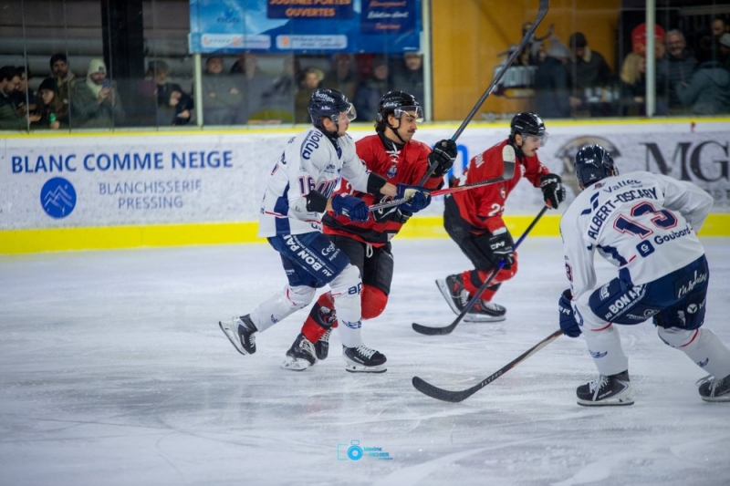 Photo hockey Ligue Magnus - Ligue Magnus  : 18ème journée : Chamonix  vs Angers  - Chamonix fait tomber le leader !
