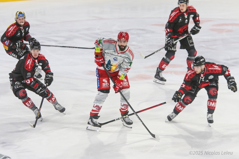 Photo hockey Ligue Magnus - Ligue Magnus  : 24ème journée : Amiens  vs Grenoble  - Grenoble prend 3 points à Amiens