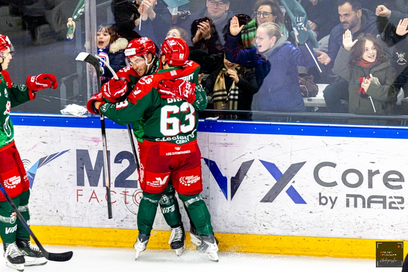 Photo hockey Ligue Magnus - Ligue Magnus : 25ème journée : Cergy-Pontoise vs Bordeaux - Les Jokers domptent les Boxers Photo hockey Ligue Magnus - Ligue Magnus : 25ème journée : Cergy-Pontoise vs Bordeaux - Les Jokers domptent les Boxers