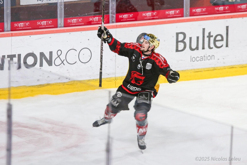 Photo hockey Ligue Magnus - Ligue Magnus  : 29ème journée : Amiens  vs Anglet - Victoire dans la douleur pour Amiens face à Anglet