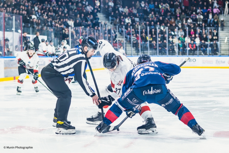 Photo hockey Ligue Magnus - Ligue Magnus  : 31ème journée : Angers  vs Chamonix  - Angers en maitre face aux Pionniers