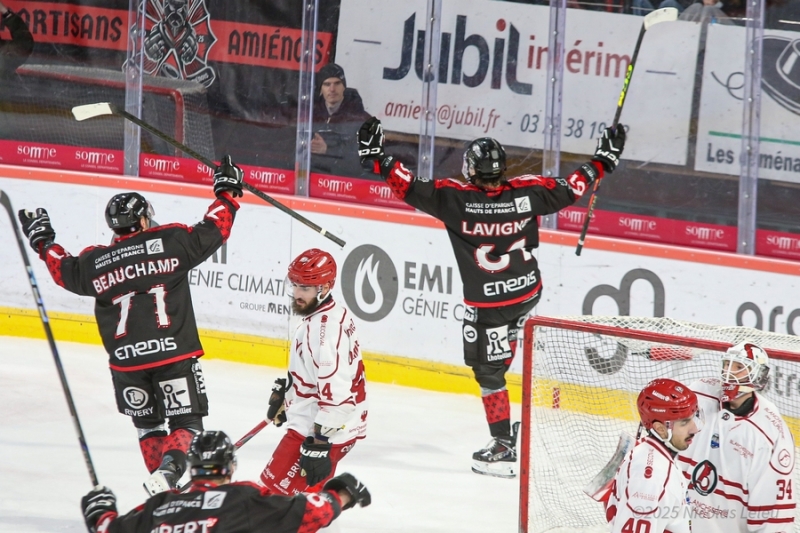 Photo hockey Ligue Magnus - Ligue Magnus  : 31ème journée : Amiens  vs Briançon  - Victoire des Gothiques vs Briançon