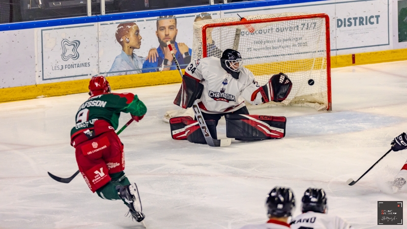 Photo hockey Ligue Magnus - Ligue Magnus  : 32ème journée : Cergy-Pontoise vs Chamonix  - Les Pionniers rechutent à Cergy