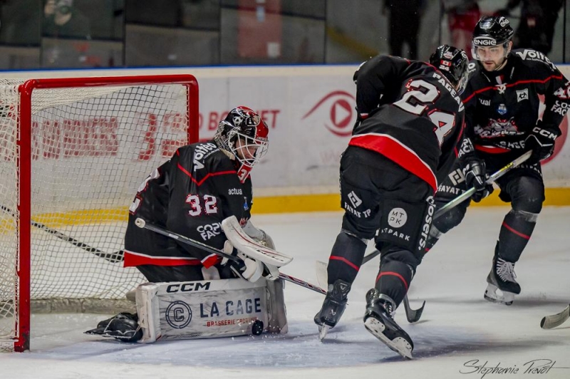 Photo hockey Ligue Magnus - Ligue Magnus  : 35ème journée : Bordeaux vs Cergy-Pontoise - Bordeaux enchaîne un 12ème succès consécutif à Mériadeck 