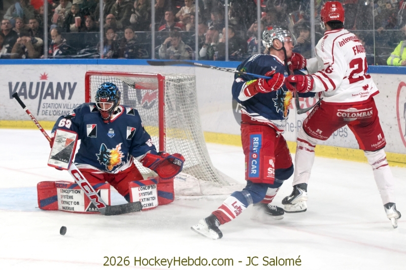 Photo hockey Ligue Magnus - Ligue Magnus  : 40ème journée : Grenoble  vs Briançon  - Grenoble bat Briançon sans briller