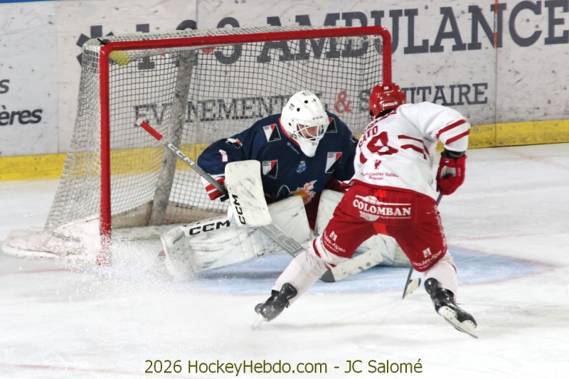 Photo hockey Ligue Magnus - Ligue Magnus : 40ème journée : Grenoble vs Briançon - Grenoble bat Briançon sans briller Photo hockey Ligue Magnus - Ligue Magnus : 40ème journée : Grenoble vs Briançon - Grenoble bat Briançon sans briller