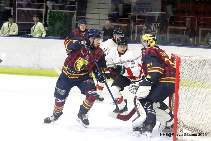 Photo hockey Ligue Magnus - Ligue Magnus : 40ème journée : Nice vs Chamonix - Les Aigles renversent Chamonix à Jean-Bouin Photo hockey Ligue Magnus - Ligue Magnus : 40ème journée : Nice vs Chamonix - Les Aigles renversent Chamonix à Jean-Bouin