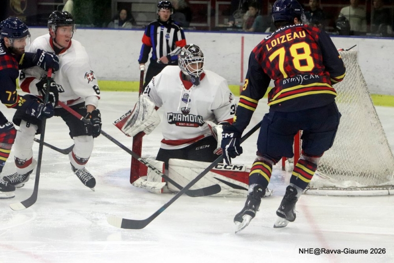 Photo hockey Ligue Magnus - Ligue Magnus : 40ème journée : Nice vs Chamonix - Les Aigles renversent Chamonix à Jean-Bouin Photo hockey Ligue Magnus - Ligue Magnus : 40ème journée : Nice vs Chamonix - Les Aigles renversent Chamonix à Jean-Bouin
