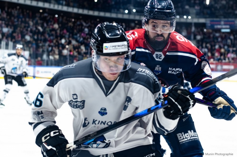 Photo hockey Ligue Magnus - Ligue Magnus  : 9ème journée : Angers  vs Marseille - Victoire des Ducs aux tirs au but