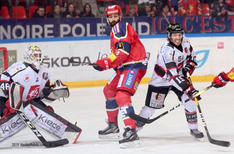 Photo hockey Ligue Magnus - Ligue Magnus - 1/2 finale match 1 : Grenoble vs Amiens - Des Brûleurs De Loups intraitables Photo hockey Ligue Magnus - Ligue Magnus - 1/2 finale match 1 : Grenoble vs Amiens - Des Brûleurs De Loups intraitables