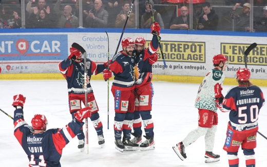 Photo hockey Ligue Magnus - Ligue Magnus - 1/2 finale match 1 : Grenoble  vs Cergy-Pontoise - L’attaque grenobloise s’est réveillée !
