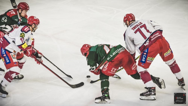 Photo hockey Ligue Magnus - Ligue Magnus - 1/2 finale match 3 : Cergy-Pontoise vs Grenoble - Héroïques, les Jokers renversent les Brûleurs de loups Photo hockey Ligue Magnus - Ligue Magnus - 1/2 finale match 3 : Cergy-Pontoise vs Grenoble - Héroïques, les Jokers renversent les Brûleurs de loups