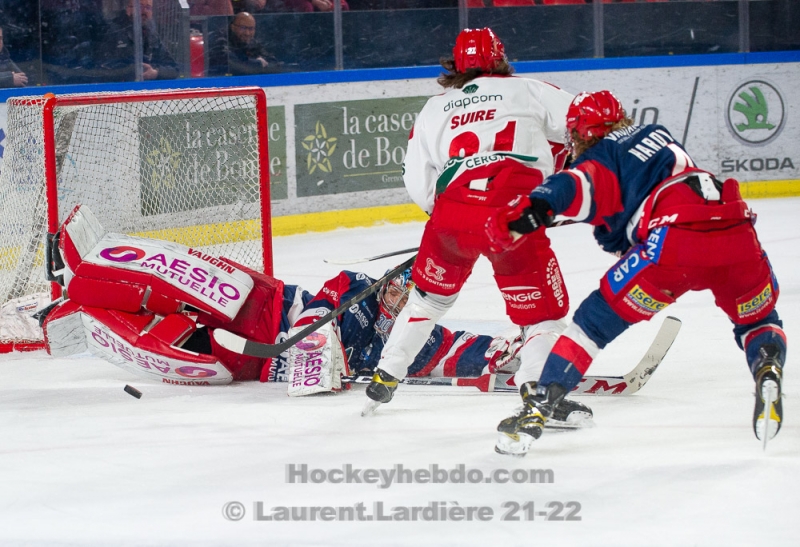 Photo hockey Ligue Magnus - Ligue Magnus - 1/2 finale match 5 : Grenoble vs Cergy-Pontoise - Blanchissage pour conclure la série! Photo hockey Ligue Magnus - Ligue Magnus - 1/2 finale match 5 : Grenoble vs Cergy-Pontoise - Blanchissage pour conclure la série!