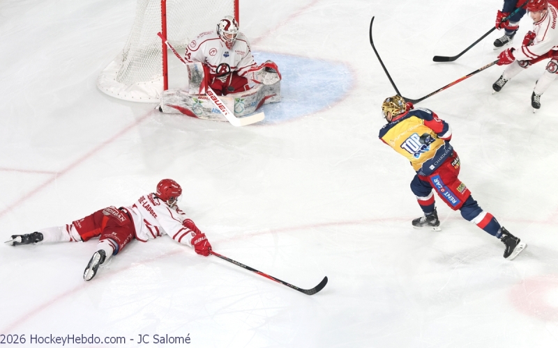 Photo hockey Ligue Magnus - Ligue Magnus - 1/4 de Finale - Match 2 : Grenoble vs Briançon - Grenoble double la mise difficilement ! Photo hockey Ligue Magnus - Ligue Magnus - 1/4 de Finale - Match 2 : Grenoble vs Briançon - Grenoble double la mise difficilement !