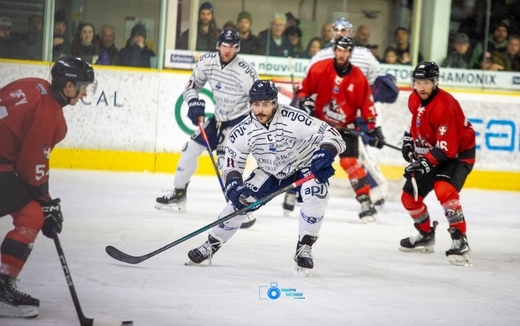 Photo hockey Ligue Magnus - Ligue Magnus - 1/4 de Finale - Match 3 : Chamonix  vs Angers  - Angers prend les devants à Chamonix