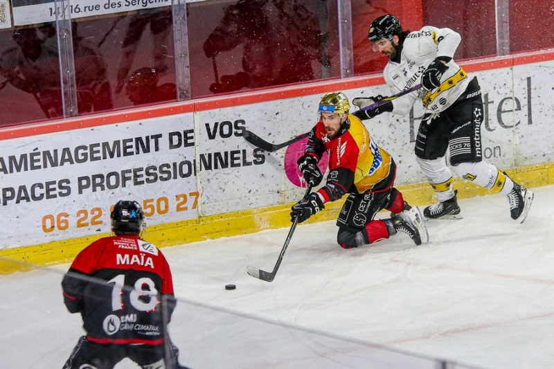 Photo hockey Ligue Magnus - Ligue Magnus - 1/4 de Finale - Match 4 : Amiens vs Rouen - Rouen prend une option dans la série. Photo hockey Ligue Magnus - Ligue Magnus - 1/4 de Finale - Match 4 : Amiens vs Rouen - Rouen prend une option dans la série.