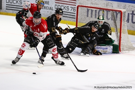 Photo hockey Ligue Magnus - Ligue Magnus - 1/4 de Finale - Match 5 : Rouen vs Amiens - Rouen trébuche, Amiens revient. Photo hockey Ligue Magnus - Ligue Magnus - 1/4 de Finale - Match 5 : Rouen vs Amiens - Rouen trébuche, Amiens revient.