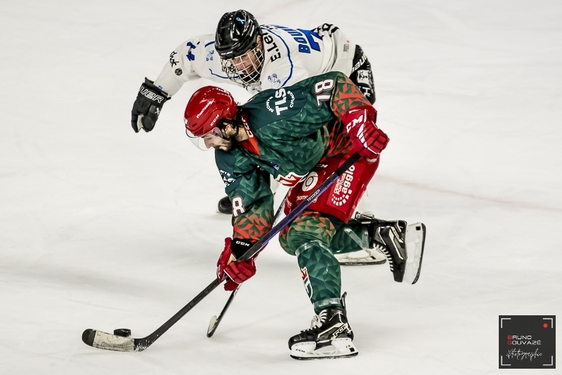 Photo hockey Ligue Magnus - Ligue Magnus - 1/4 finale match 1 : Cergy-Pontoise vs Gap - Le Jokers ouvrent la série Photo hockey Ligue Magnus - Ligue Magnus - 1/4 finale match 1 : Cergy-Pontoise vs Gap - Le Jokers ouvrent la série