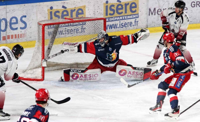 Photo hockey Ligue Magnus - Ligue Magnus - 1/4 finale match 5 : Grenoble  vs Mulhouse - Grenoble passe en demi mais inquiète 