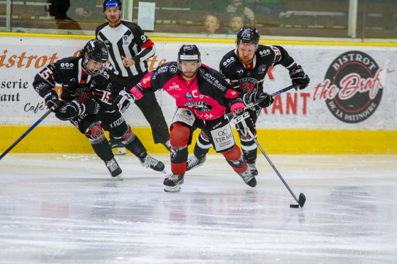 Photo hockey Ligue Magnus - Ligue Magnus : 10ème journée : Chamonix  vs Mulhouse - Succès sur le fil des Pionniers