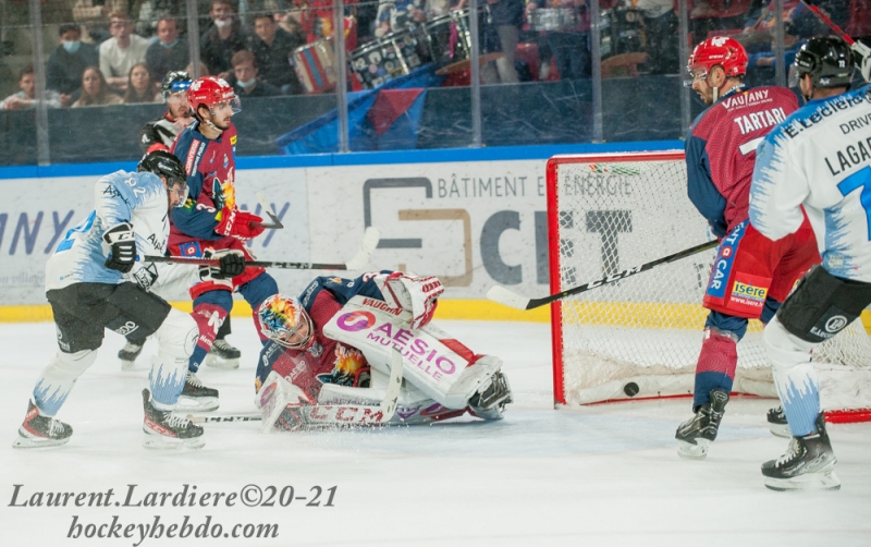 Photo hockey Ligue Magnus - Ligue Magnus : 10ème journée : Grenoble  vs Gap  - Grenoble remporte le derby face à Gap !