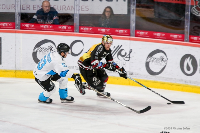 Photo hockey Ligue Magnus - Ligue Magnus : 10ème journée : Amiens vs Marseille - Les Gothiques renversent Marseille au bout du suspense Photo hockey Ligue Magnus - Ligue Magnus : 10ème journée : Amiens vs Marseille - Les Gothiques renversent Marseille au bout du suspense