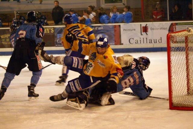 Photo hockey Ligue Magnus - Ligue Magnus : 11ème journée : Angers  vs Dijon  - Pas de sentiments entre Ducs