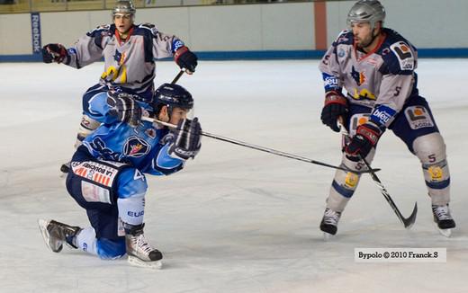 Photo hockey Ligue Magnus - Ligue Magnus : 11ème journée : Angers  vs Grenoble  - La menace fantôme