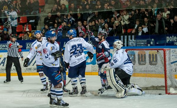 Photo hockey Ligue Magnus - Ligue Magnus : 11ème journée : Grenoble  vs Brest  - Mi-figue, mi-raison