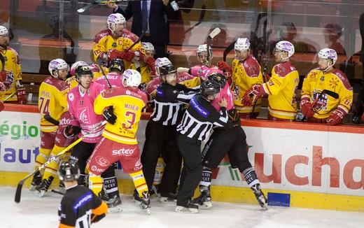 Photo hockey Ligue Magnus - Ligue Magnus : 11ème journée : Amiens vs Dijon - Un désastre pour les Gothiques Photo hockey Ligue Magnus - Ligue Magnus : 11ème journée : Amiens vs Dijon - Un désastre pour les Gothiques