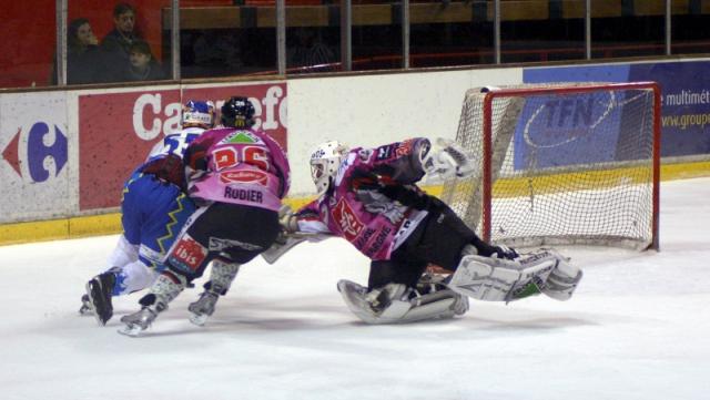 Photo hockey Ligue Magnus - Ligue Magnus : 12ème journée : Amiens  vs Gap  - Le Père Noël au Coliséum