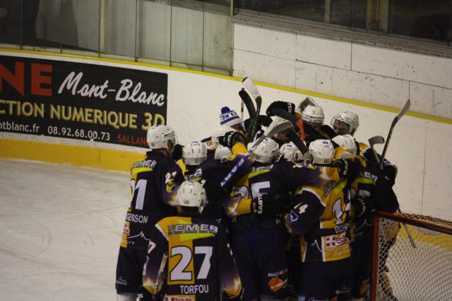 Photo hockey Ligue Magnus - Ligue Magnus : 13ème journée : Chamonix  vs Grenoble  - Ils l’ont fait !