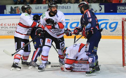 Photo hockey Ligue Magnus - Ligue Magnus : 13ème journée : Grenoble  vs Briançon  - Revoilà Briançon !