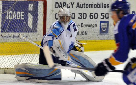Photo hockey Ligue Magnus - Ligue Magnus : 13ème journée : Dijon  vs Villard-de-Lans - Accident de chasse