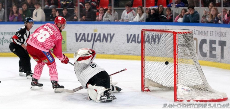 Photo hockey Ligue Magnus - Ligue Magnus : 13ème journée : Grenoble vs Bordeaux - Grenoble enchaine et remonte au classement ! Photo hockey Ligue Magnus - Ligue Magnus : 13ème journée : Grenoble vs Bordeaux - Grenoble enchaine et remonte au classement !