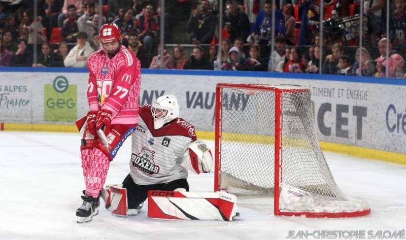 Photo hockey Ligue Magnus - Ligue Magnus : 13ème journée : Grenoble vs Bordeaux - Grenoble enchaine et remonte au classement ! Photo hockey Ligue Magnus - Ligue Magnus : 13ème journée : Grenoble vs Bordeaux - Grenoble enchaine et remonte au classement !