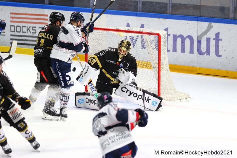 Photo hockey Ligue Magnus - Ligue Magnus : 13ème journée : Rouen vs Angers  - La remontada des Dragons