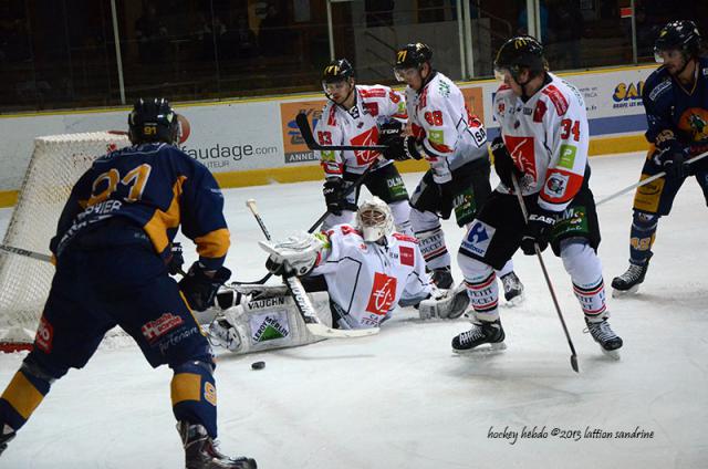 Photo hockey Ligue Magnus - Ligue Magnus : 14ème journée : Chamonix  vs Amiens  - Amiens en démonstration