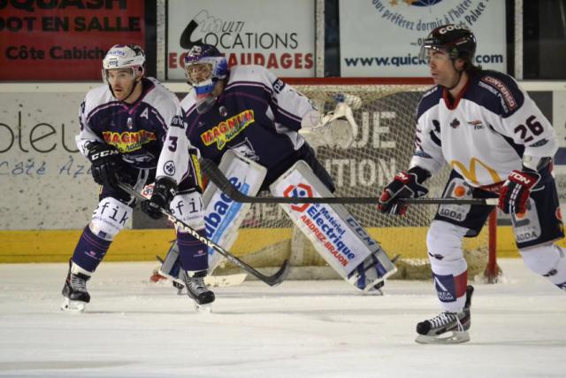 Photo hockey Ligue Magnus - Ligue Magnus : 14ème journée : Epinal  vs Grenoble  - Les Dauphins noient Grenoble