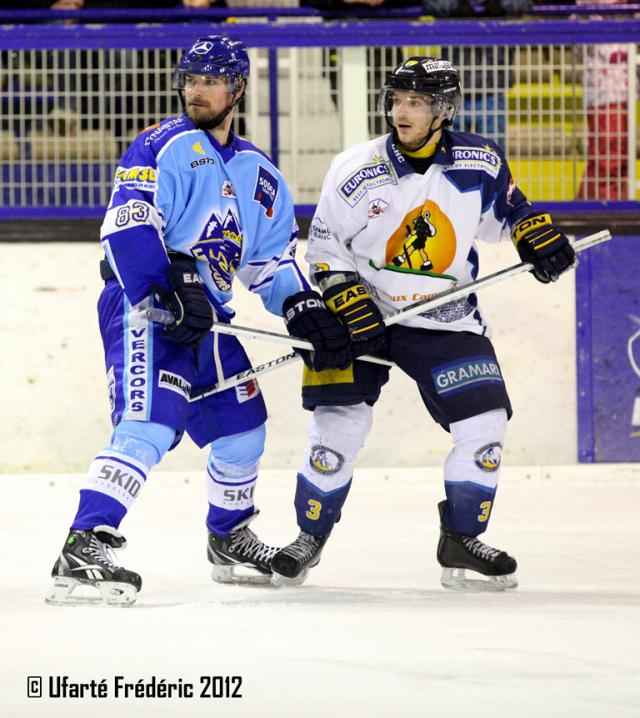 Photo hockey Ligue Magnus - Ligue Magnus : 15ème journée  : Villard-de-Lans vs Chamonix  - Villard dans le dur ! 