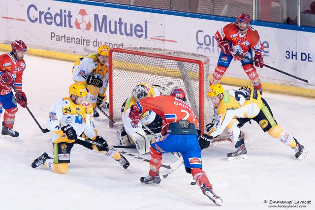 Photo hockey Ligue Magnus - Ligue Magnus : 15ème journée : Lyon vs Strasbourg - Lyon poursuit sa mauvaise série Photo hockey Ligue Magnus - Ligue Magnus : 15ème journée : Lyon vs Strasbourg - Lyon poursuit sa mauvaise série