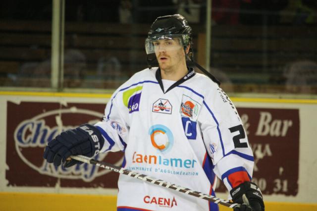 Photo hockey Ligue Magnus - Ligue Magnus : 16ème journée  : Chamonix  vs Caen  - Le Drakkar caennais sombre dans les Alpes.