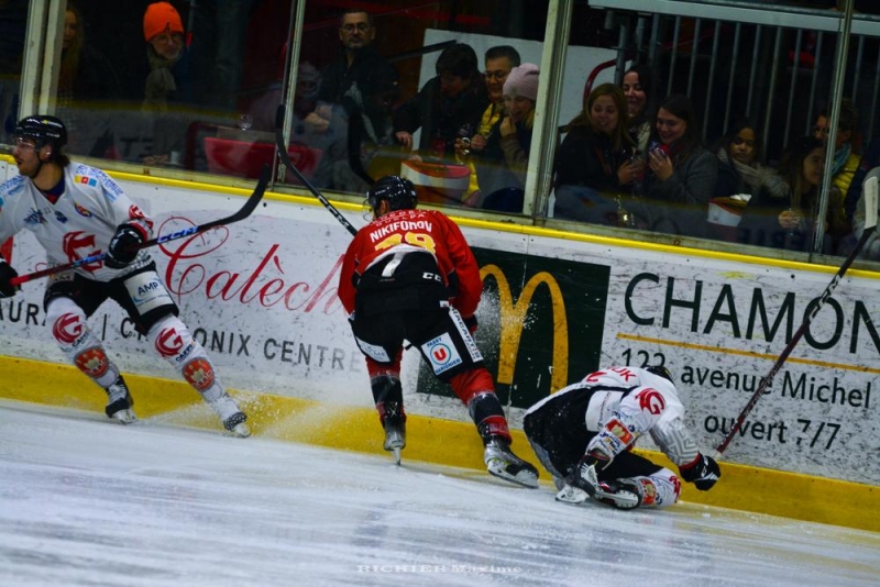 Photo hockey Ligue Magnus - Ligue Magnus : 16ème journée : Chamonix  vs Amiens  - Un tiers pour l’emporter !