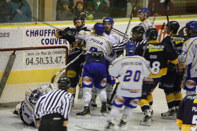 Photo hockey Ligue Magnus - Ligue Magnus : 16ème journée : Chamonix  vs Villard-de-Lans - Dominer n