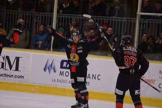 Photo hockey Ligue Magnus - Ligue Magnus : 17ème journée : Chamonix  vs Nice - Rien ne sert de courir ; il faut partir à point !